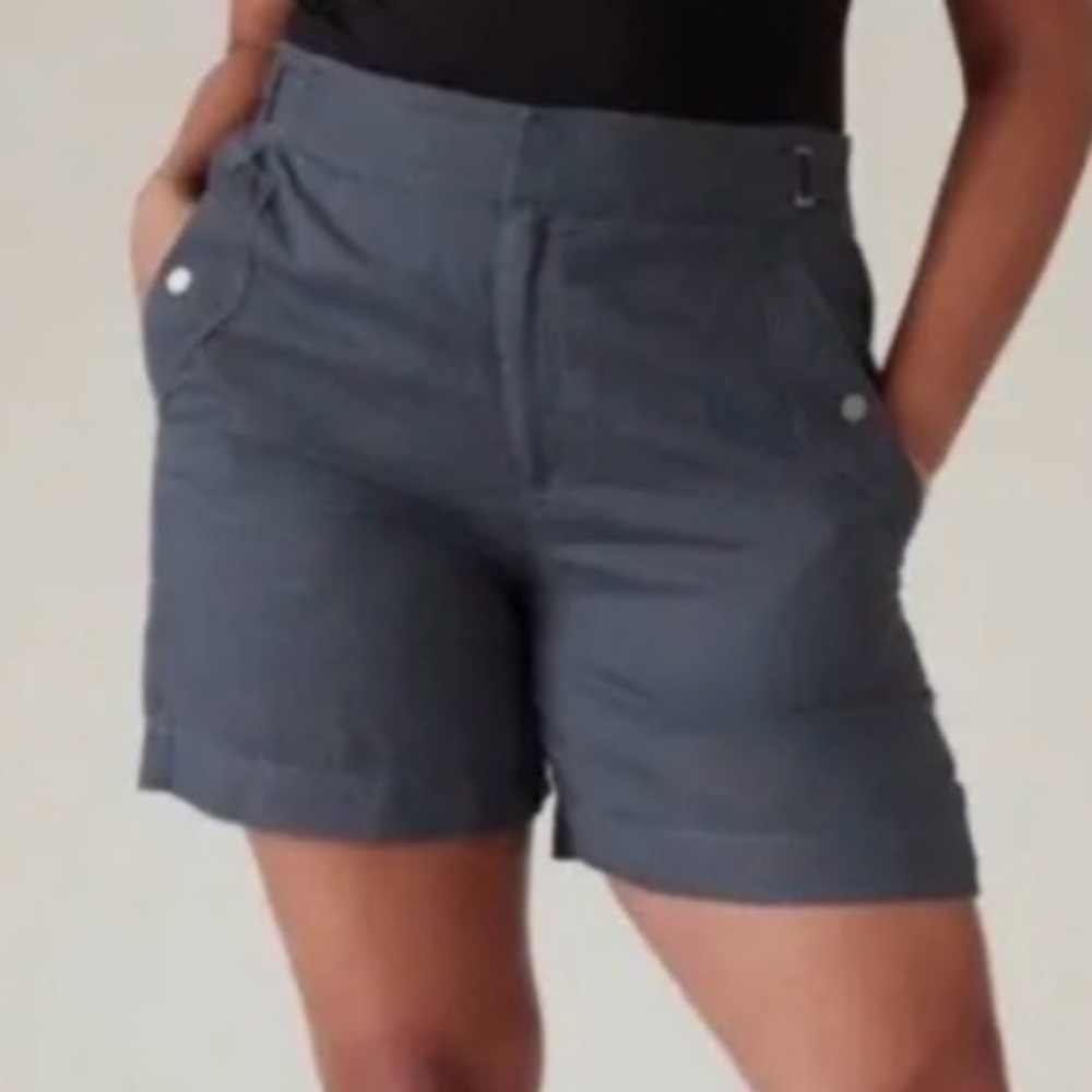 NWT $79 -Athleta Granite Blue Voyager Linen Short, Size 8